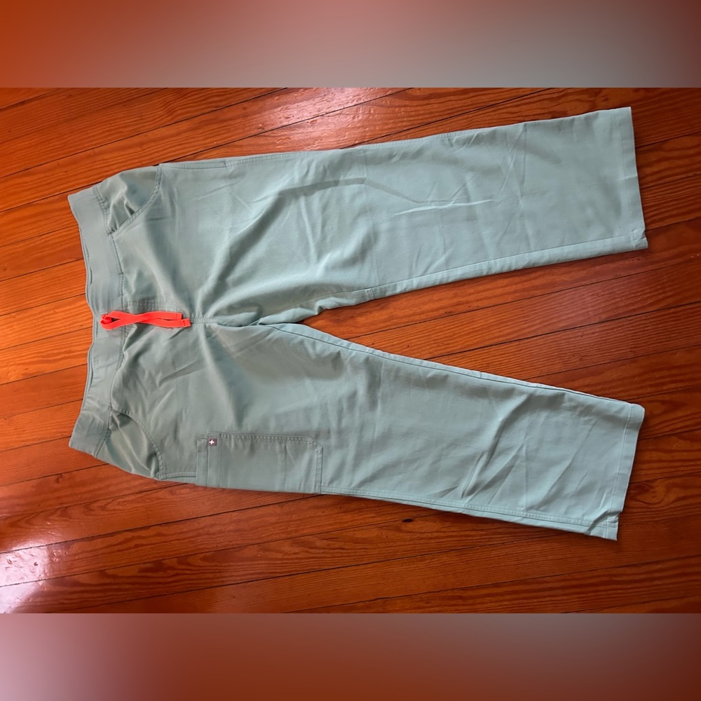Figs XL jade scrub pants